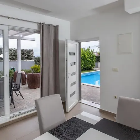 Apartment Andelka